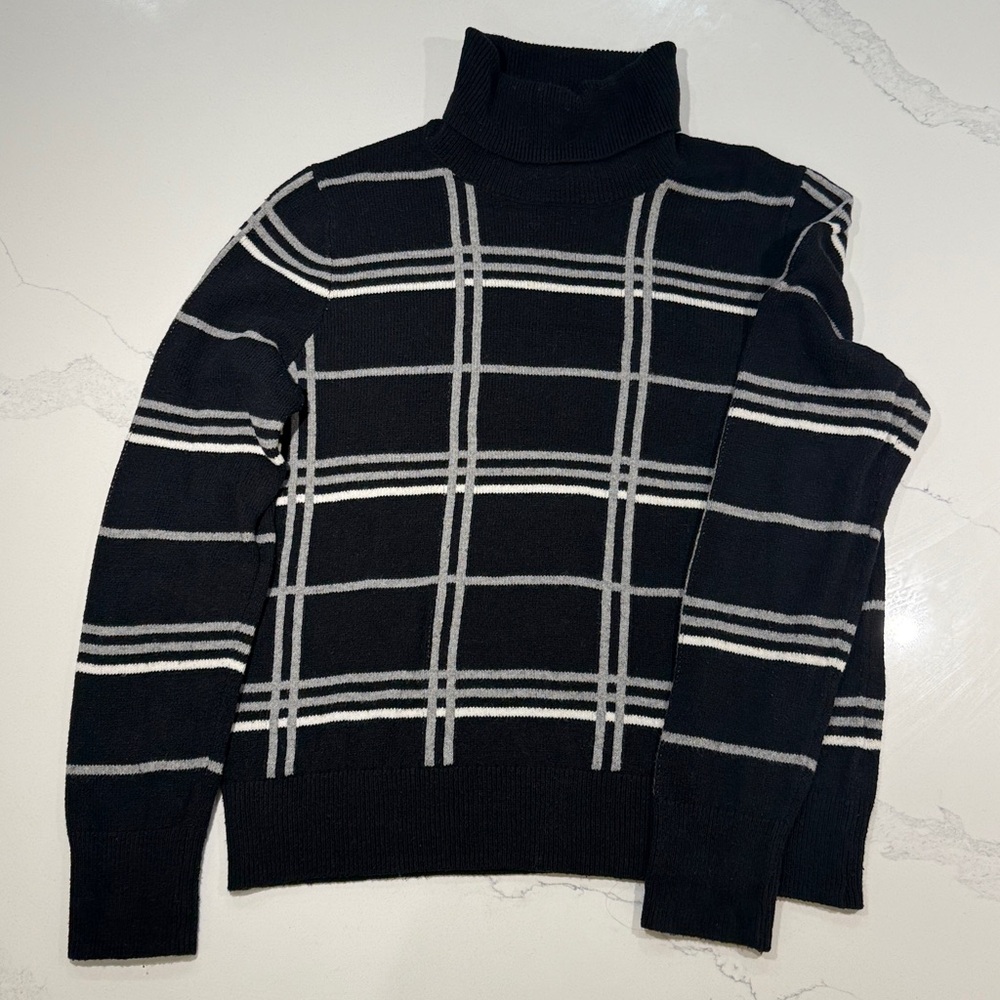 Banana Republic Black, White & Grey Knit Turtleneck